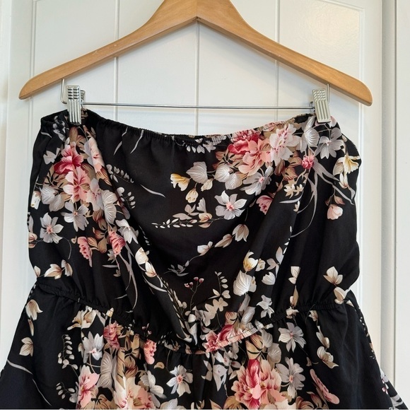 ๐6/$60, SHEIN Strapless, Black, Floral Onesie, 2XL - Picture 5 of 7